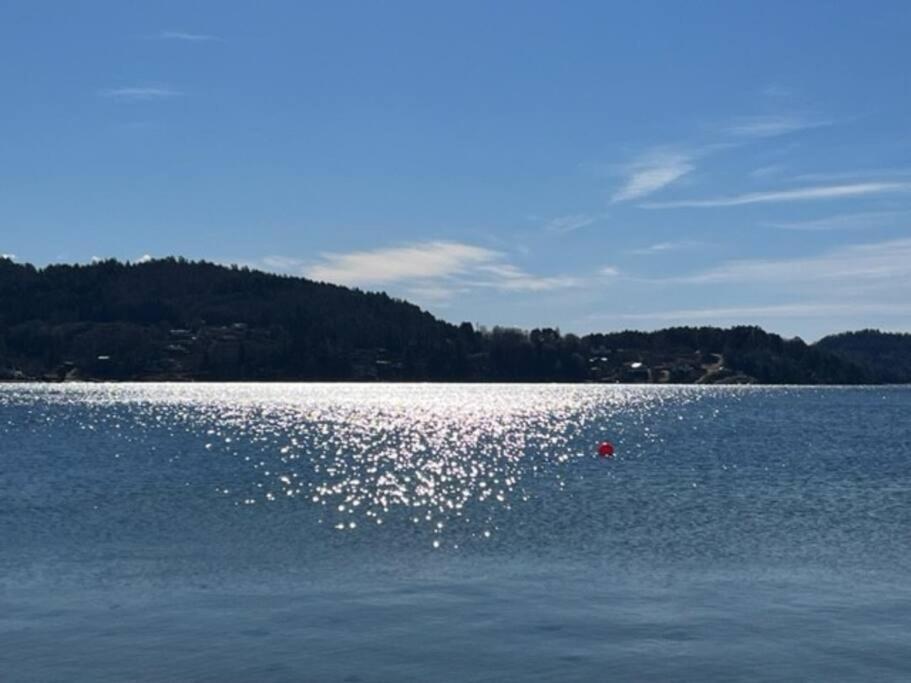 Appartamento Leilighet Ved Sjoen Med Strand Porsgrunn Esterno foto